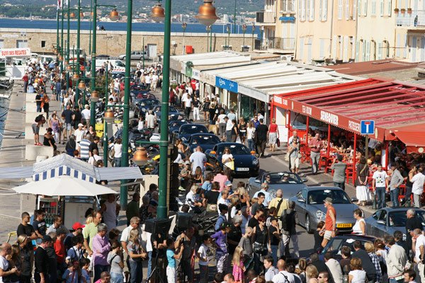 Image 1 - Saint-Tropez, paradis des Porsche