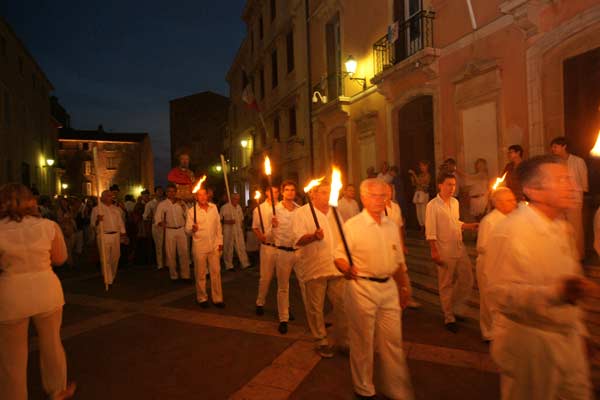 Image 1 - Saint-Tropez fête le patron des pêcheurs