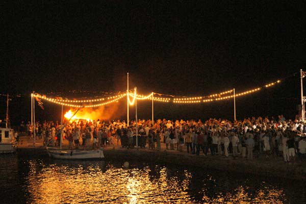 Image 1 - Saint-Tropez fête le patron des pêcheurs