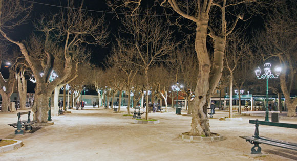 Le nouvel éclairage de la place des Lices à Saint-Tropez