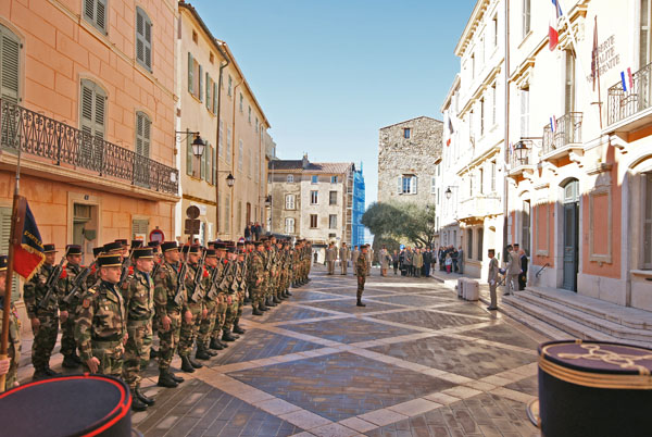 Image 3 - Saint-Tropez accueille la passation de commandement du 3e Rama de Canjuers