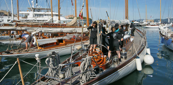 Image 6 - Les Dames aiment la voile de tradition