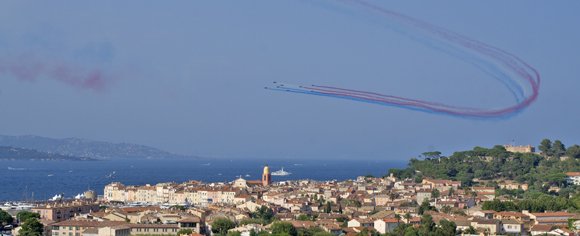 Image 14 - Le ballet aérien des Ailes de Saint-Tropez