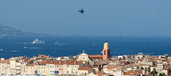 Image 11 - Le ballet aérien des Ailes de Saint-Tropez