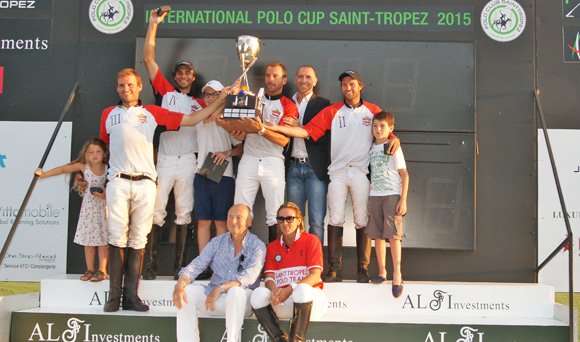 Image 9 - L’International Polo Cup défile sur le port