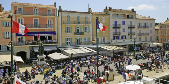 Image 7 - Les Vespa World Days 2016 débarquent dans le golfe