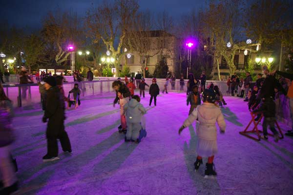 Noël 2009 à Saint-Tropez : la patinoire
