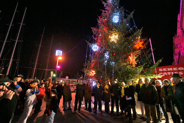 Noël 2010 à Saint-Tropez : illuminations, patinoire et Téléthon