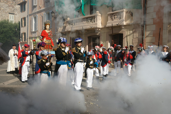 La Bravade des Espagnols 2011 en mémoire d’une victoire historique