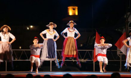 La fête folklorique des Bravades 2012 en images