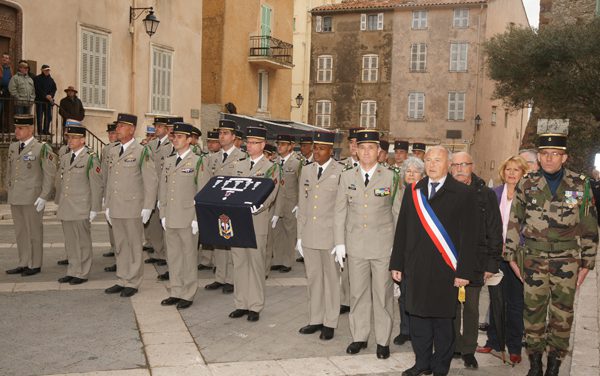 Le 3e RAMa à l’honneur place de l’hôtel de ville