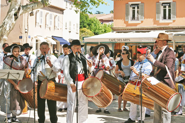 Le Rampeù a fêté les Bravades