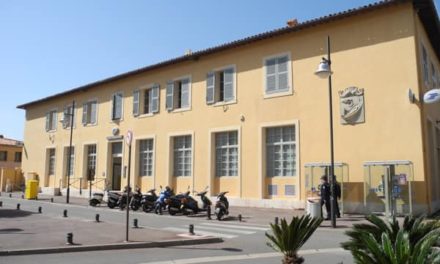 Bureau de poste de Saint-Tropez : retour aux horaires habituels