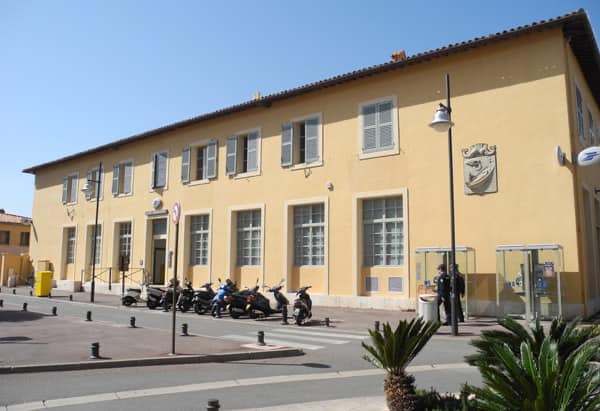 Bureau de poste de Saint-Tropez : retour aux horaires habituels