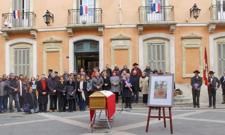 La municipalité et les Tropéziens ont dit un dernier « Longo mai » à Josette Bain