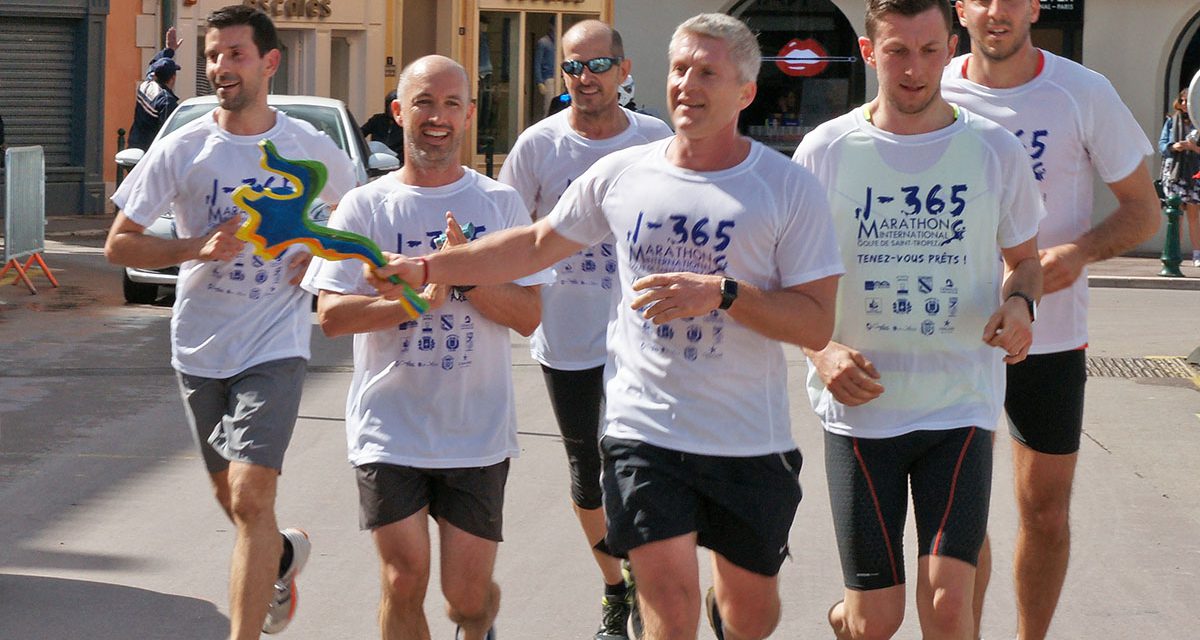 La Flamme du marathon 2018 est passée à Saint-Tropez