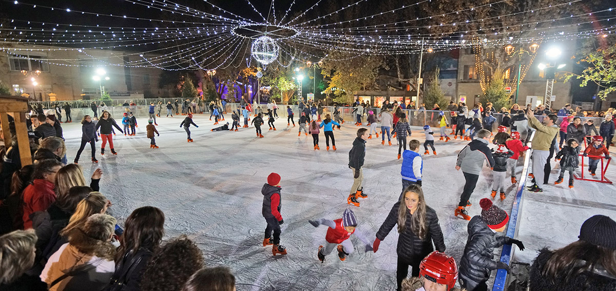 La patinoire à ciel ouvert