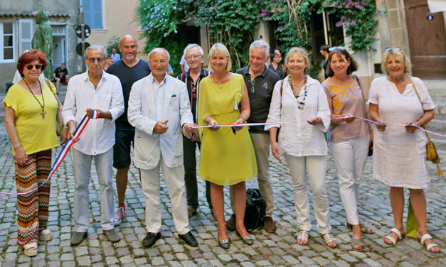 La vieille ville presque entièrement rénovée