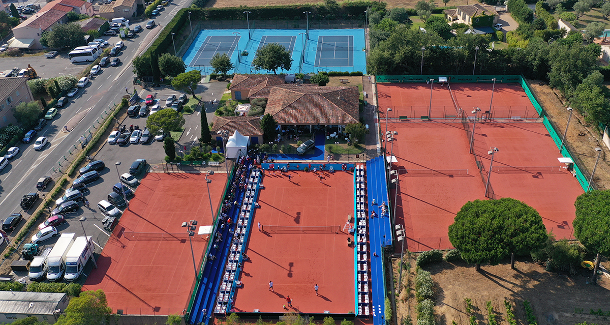 Tennis municipal : les huit courts rénovés