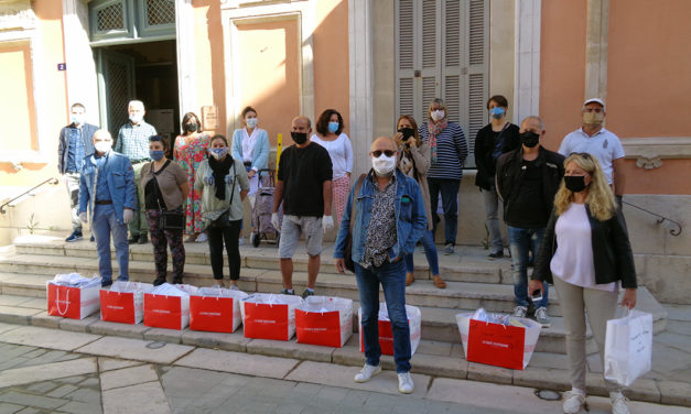 Déconfinement : la distribution des 10.000 masques aux Tropéziens a commencé
