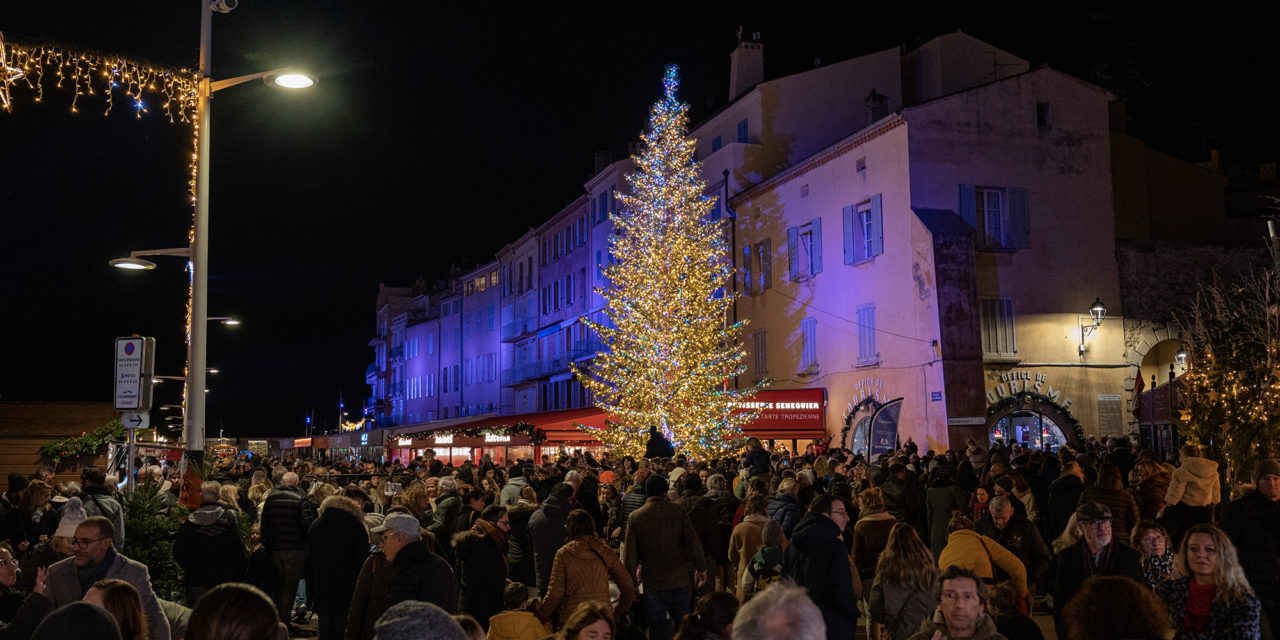 Lancement des illuminations de Noël entouré d’une foule de petits et des grands émerveillés