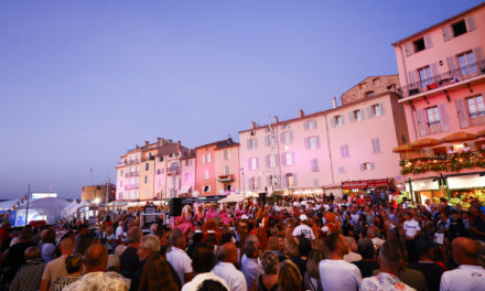 Défilé des équipages des Voiles de Saint-Tropez