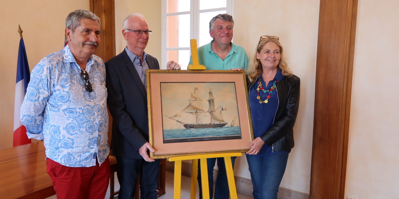 L’association Patrimoine Tropézien offre à la ville du portrait du navire « Jeune Nancy »