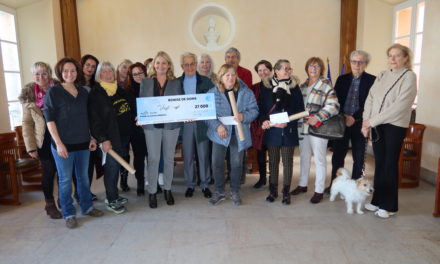 Remise de chèques de la fondation Brigitte Bardot à des refuges et associations varoises