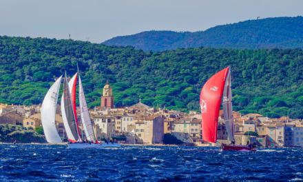 VOILES DE SAINT-TROPEZ : PLACE AUX GRANDES UNITÉS