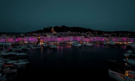 Le port s’illumine en rose pour la sensibilisation au cancer du sein